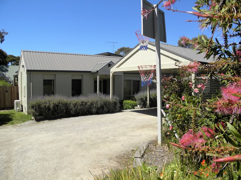Centrally located on the Great Ocean Road