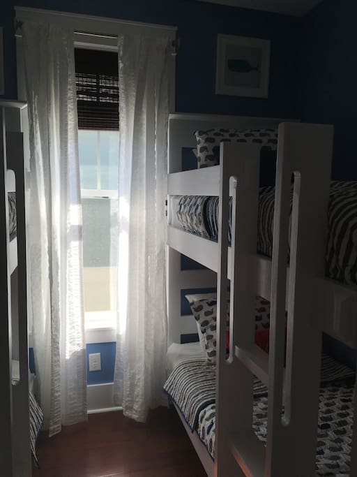 Built-In Bunk Room