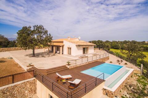 Familien Finca mit Infinity-Pool [Mallorca HRS]
