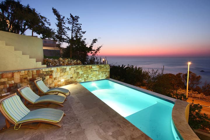 Atlanta 2 bed Balie Bay Camps Bay Cape Town