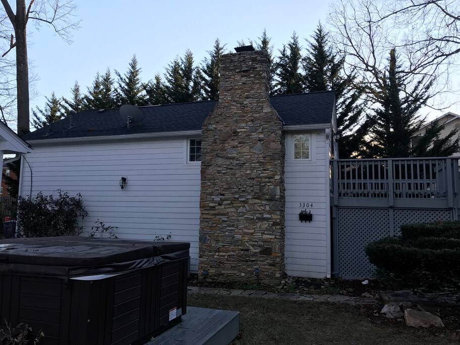 Apartment Exterior and Deck