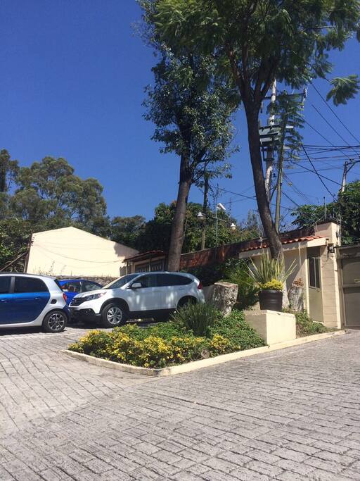 Espacio de Estacionamiento No.2