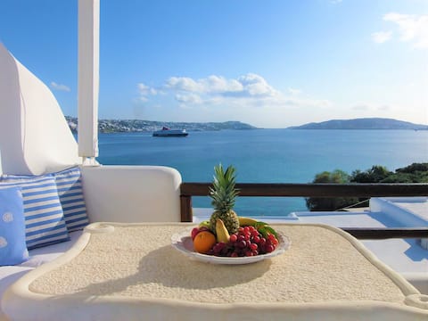 Beach Villa ELENI ! Amazing view!Superb location!