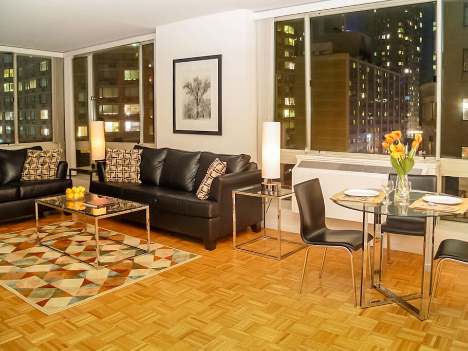 Spacious living room