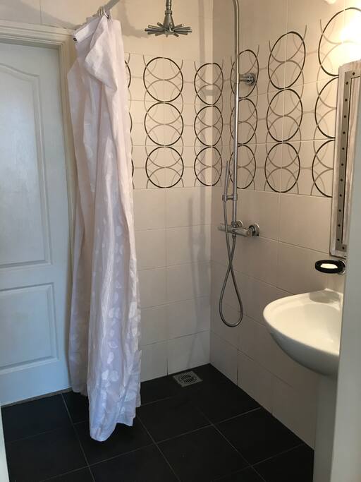 Ensuite wet room with walk in shower