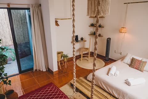 Cozy, Quiet & peaceful room #3 PRIVATE BATHROOM