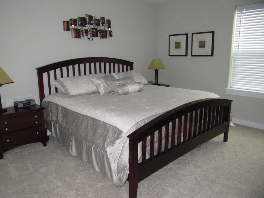 Master bedroom (K)