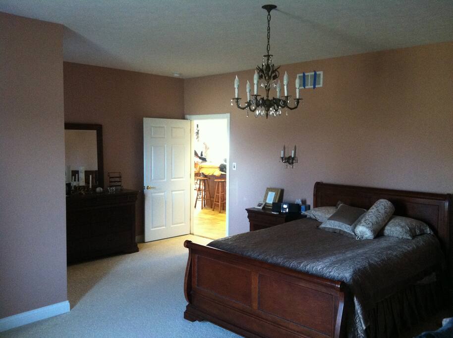 Master Bedroom with queen bed