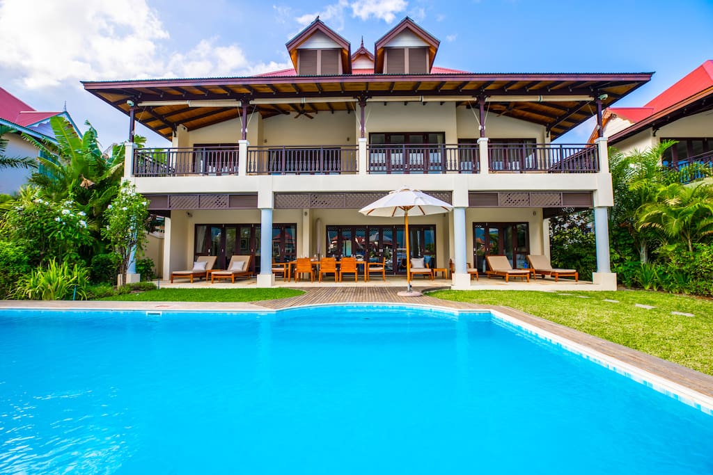 Extra 12 meters long Swimming Pool with warm and fresh water