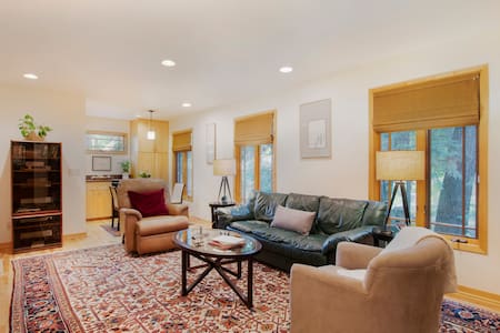 Boutique urban retreat for interns and travelers.