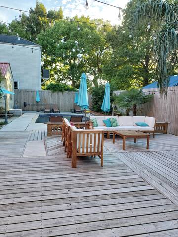 Macarty House: 8 Bedroom Resort with Pool! gallery image 3