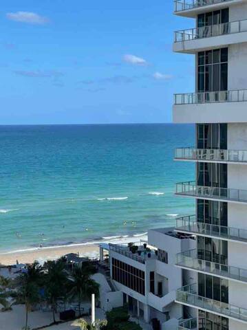 Hollywood Beach gallery image 3