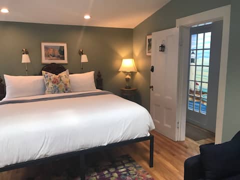 Boston’s History Gem: One by Land Suite