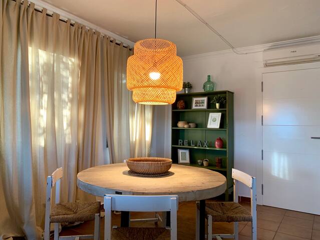 Precioso chalet con vistas. Piscina privada. gallery image 4