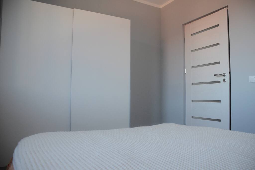 comfortable king size bed