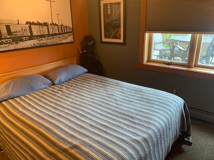 Suttons Bay Waterfront Condominium Condominiums for Rent in Suttons