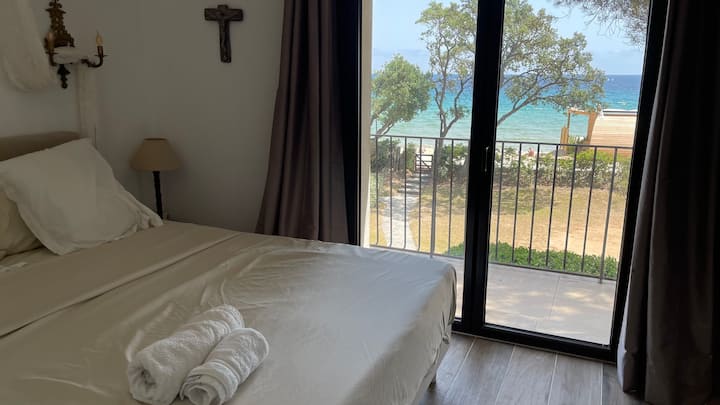 Camera da letto principale con bagno interno