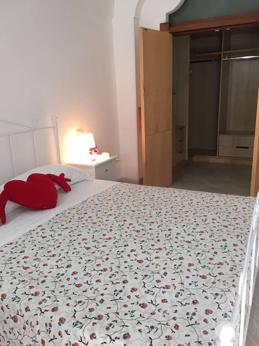 camera da letto con cabina armadio