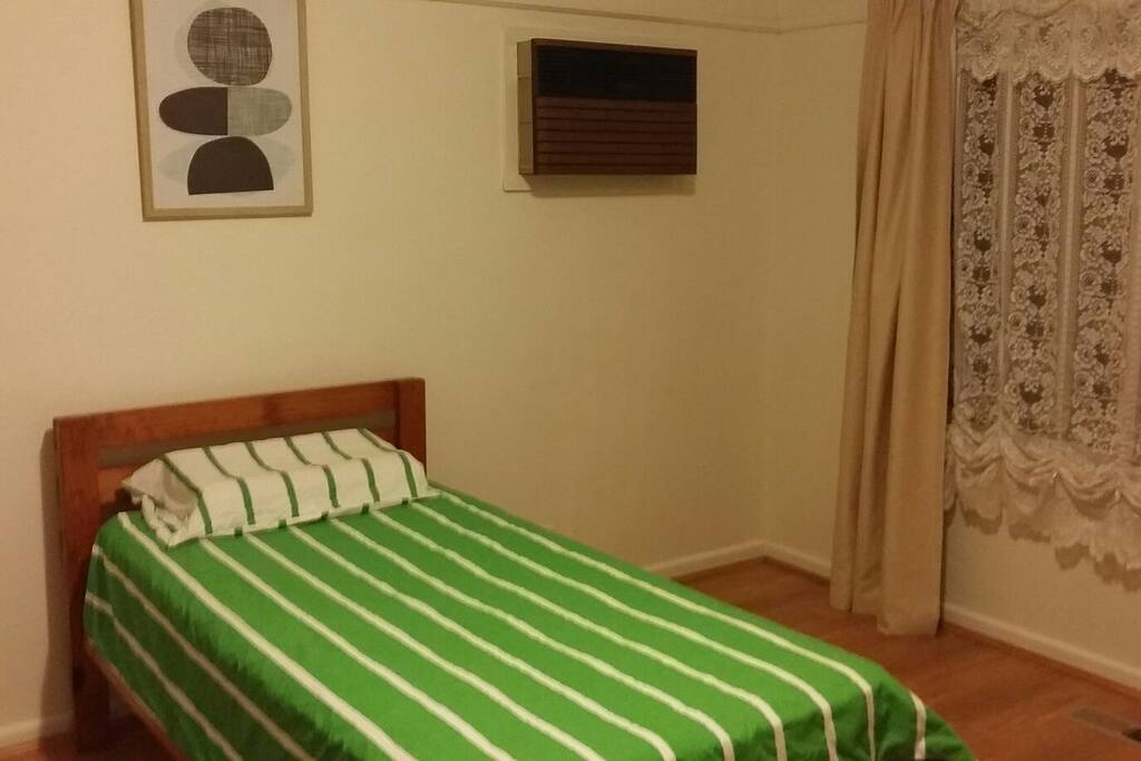 Bedroom with a single bed