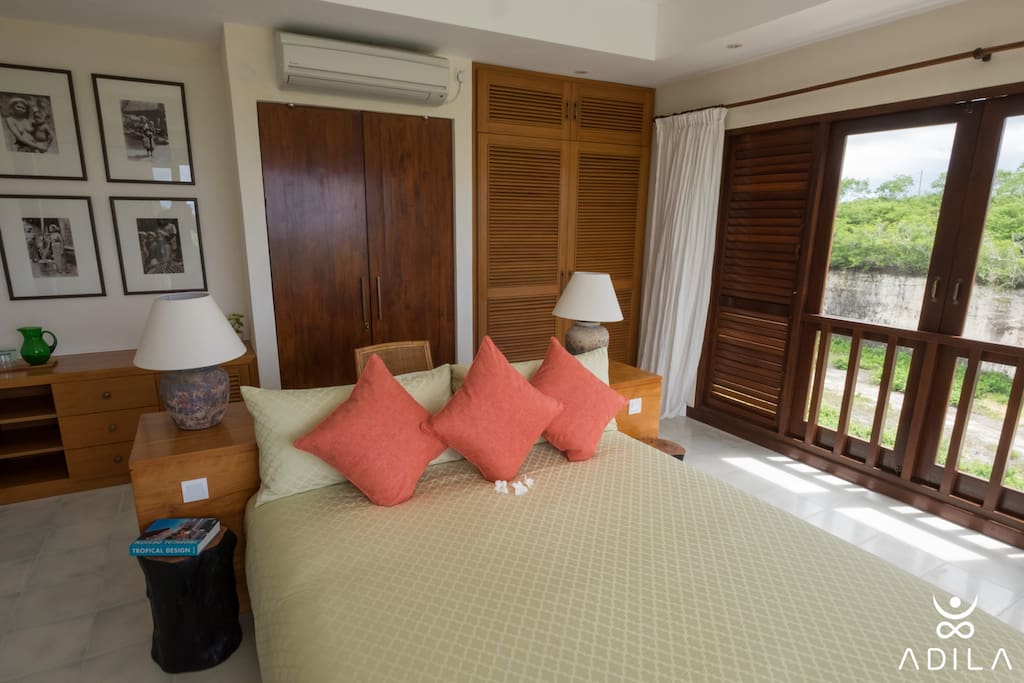 Light and airy room