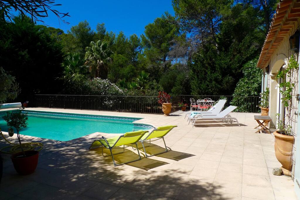 Maison Rez-de-piscine