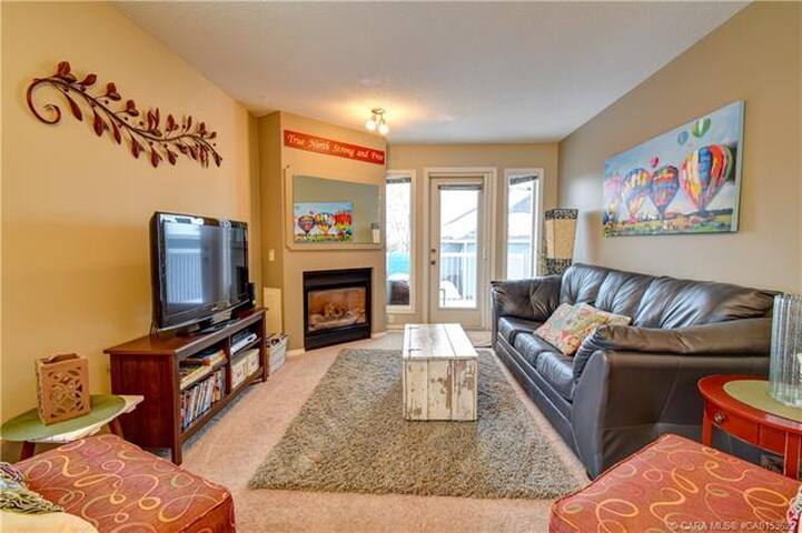 Airbnb Sylvan Lake Vacation Rentals Places To Stay