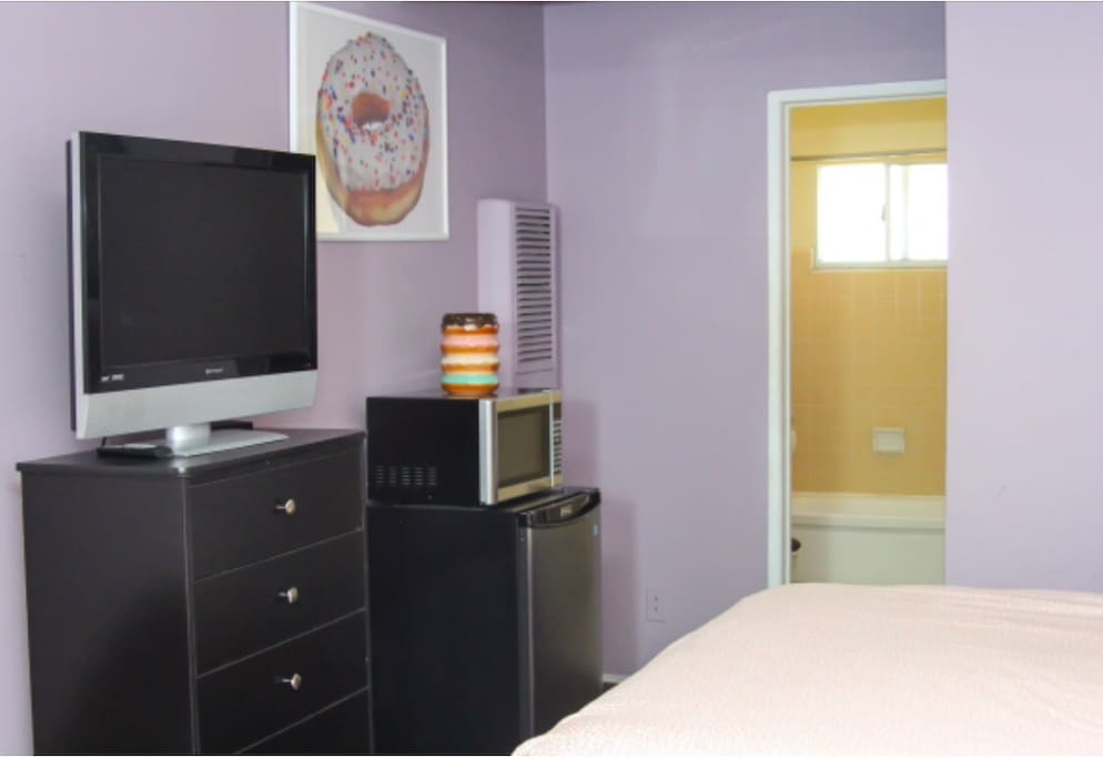 Bachelor size unit, no kitchen
Large walk in bathroom with shower and bathtub