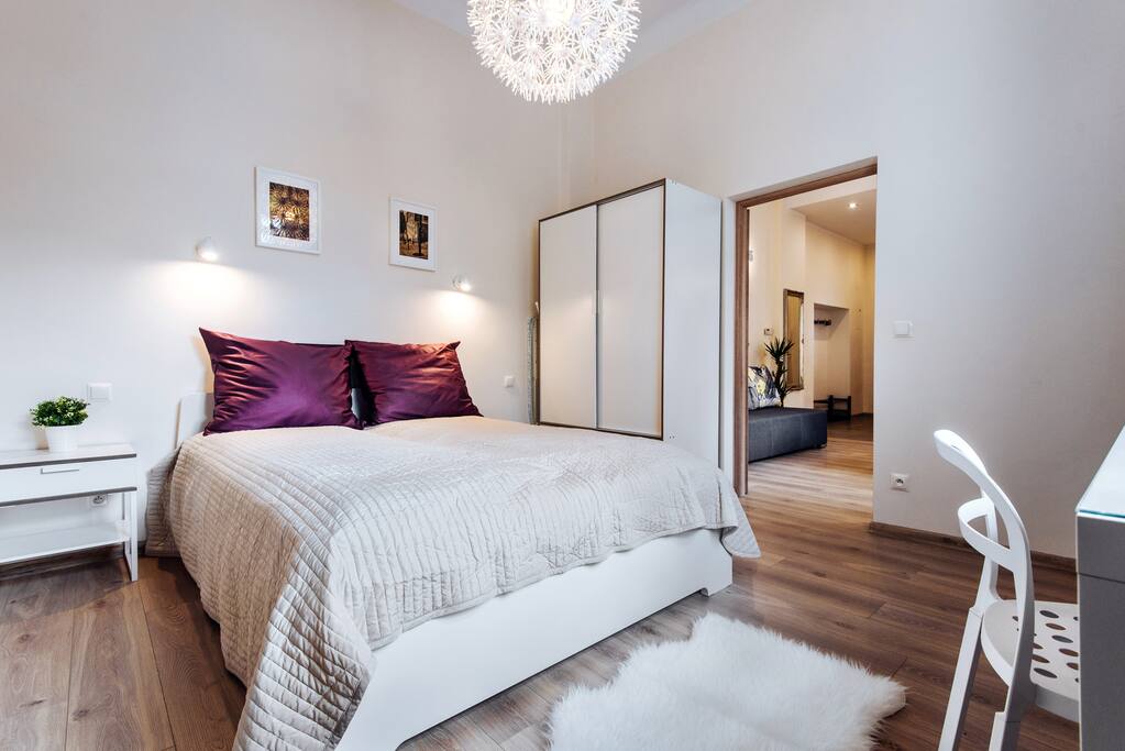 Lovely and fully furnished bedroom