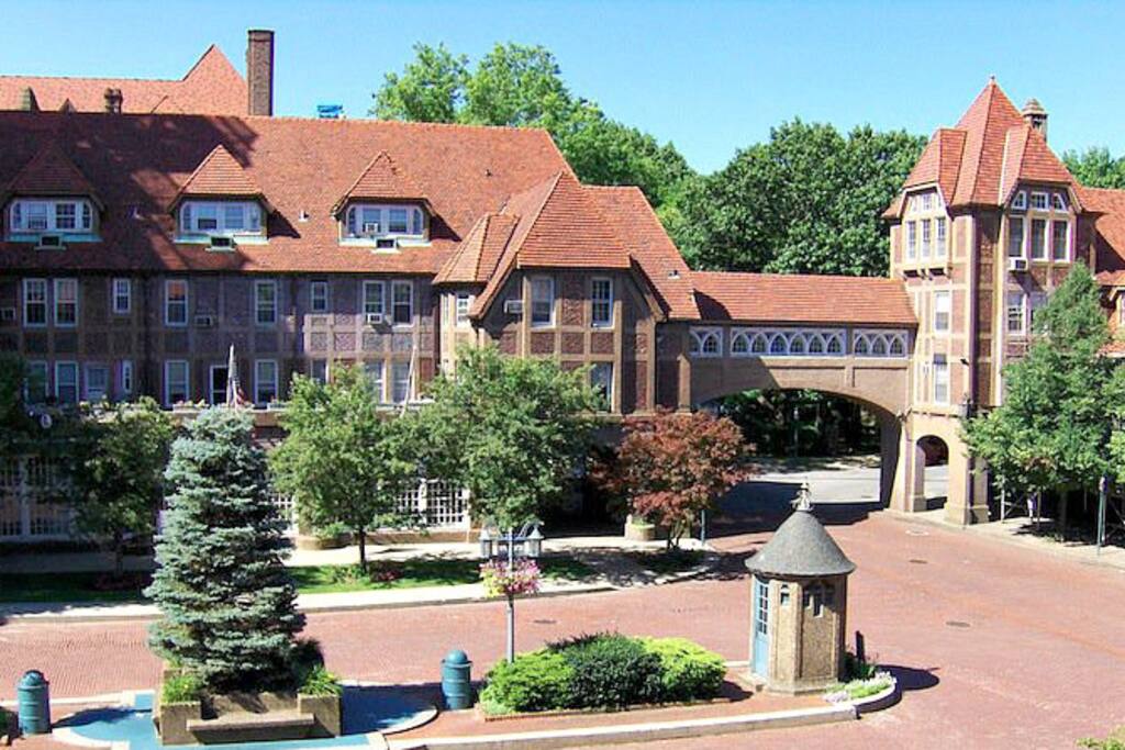 The beautiful entrance to Forest Hills
