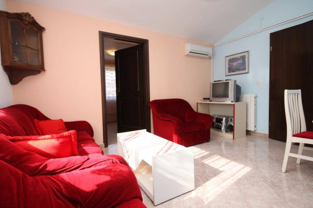 Living room, Surface: 9 m²