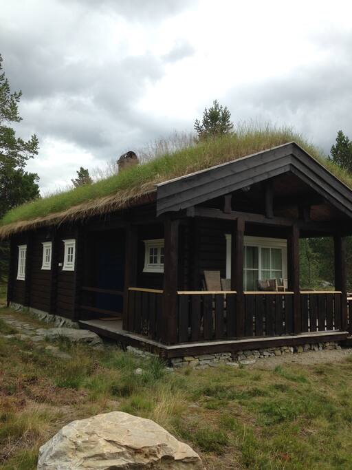 Hytta vår med terrassen