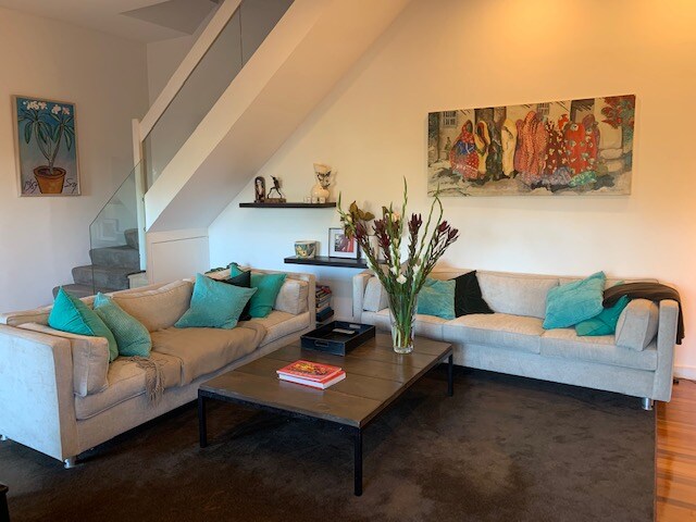 Successful Airbnb property: Bronte 3 bed beachfront home w/ garden & parking in Bronte