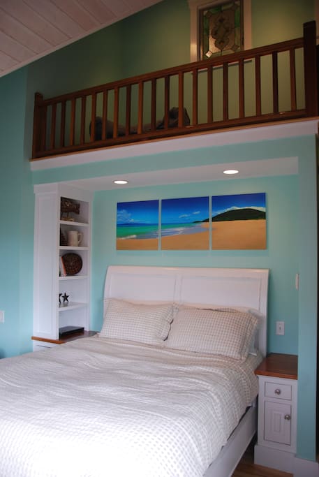 Bedroom facing the sunsets
