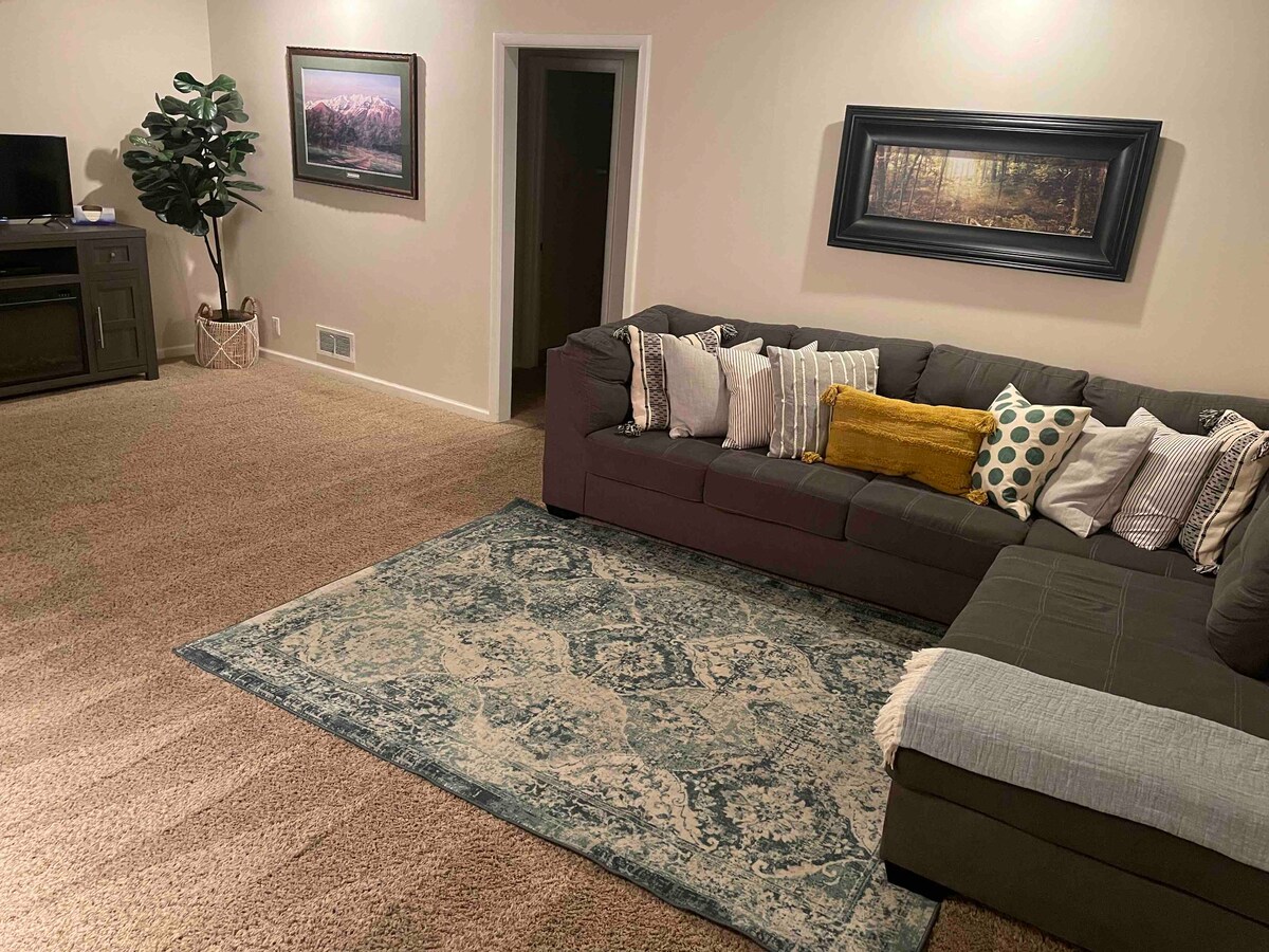Top performing Airbnb: Orem home with a view in Orem