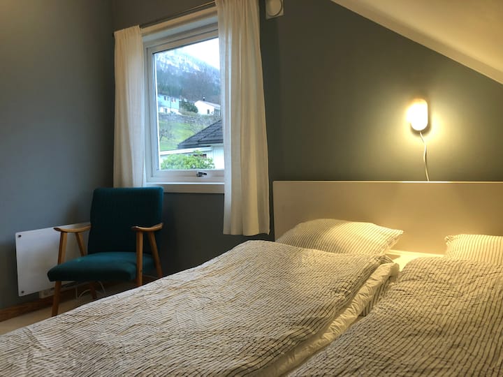 Soverom 2. Seng 150 cm * 190 cm。