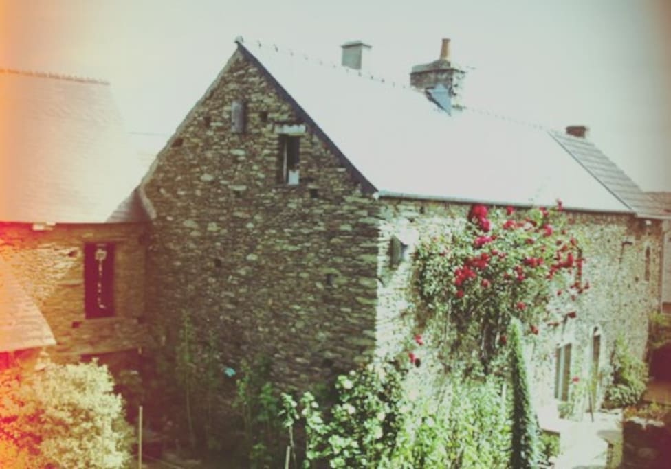 La maison côté jardin.