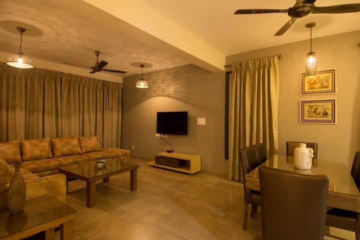 Living room image 2