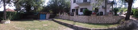 Top Airbnb: Apartman KALAC in Kapelica