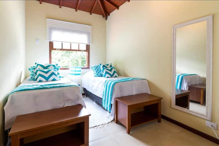 Стая без апартамент 