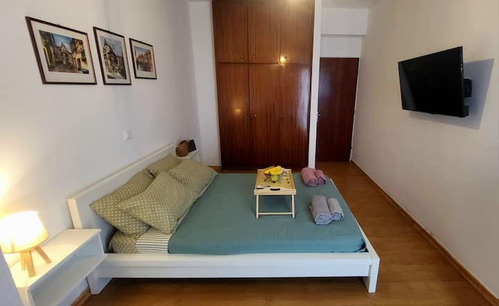 Cozy Vintage City Apt - Heraklion
