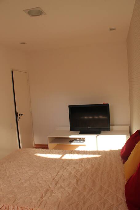 TV in bedroom- Tv do casal