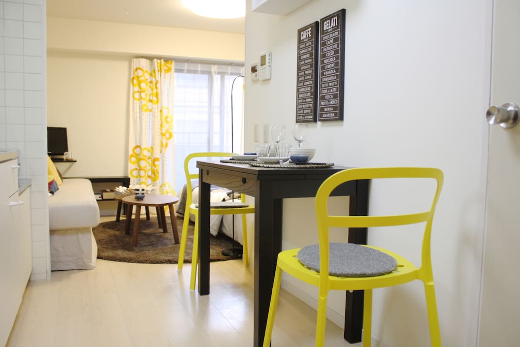Extendable table