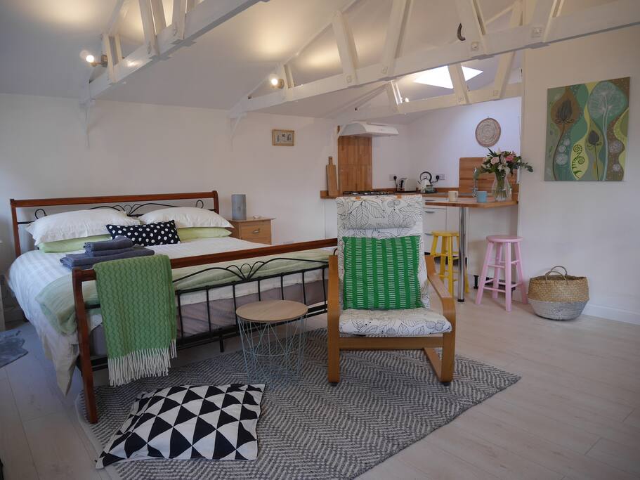 Apple Tree Studio...