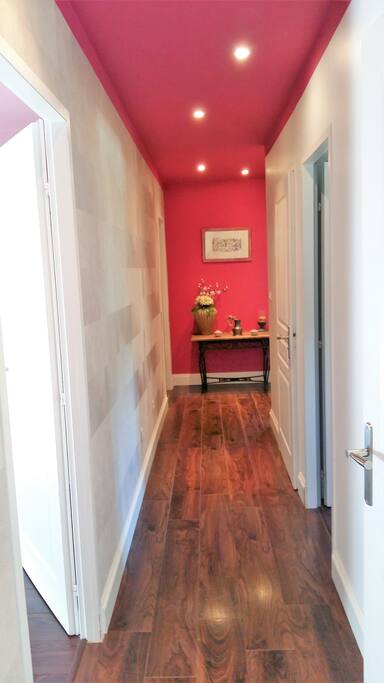 Le couloir vers les chambres