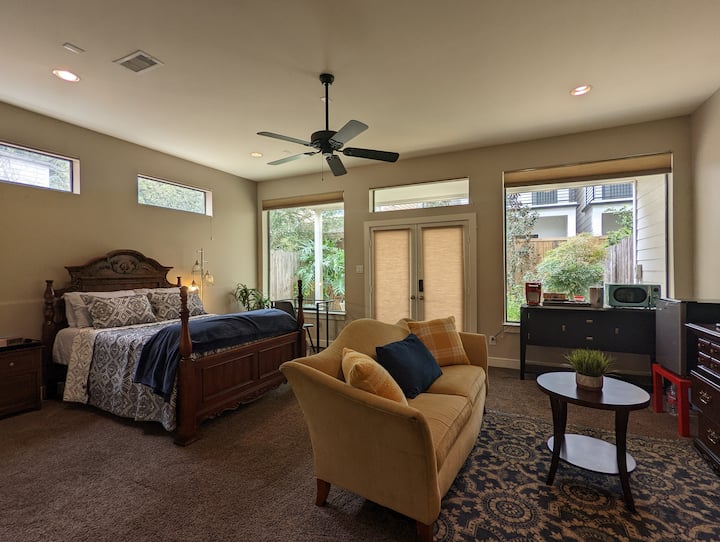 Master Bedroom w/ Private Entry at Memorial Park Townhouses for Rent