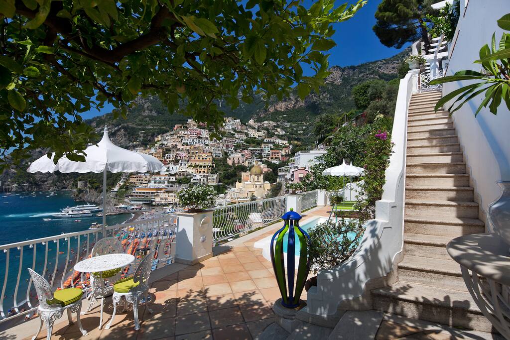 Steps to the room