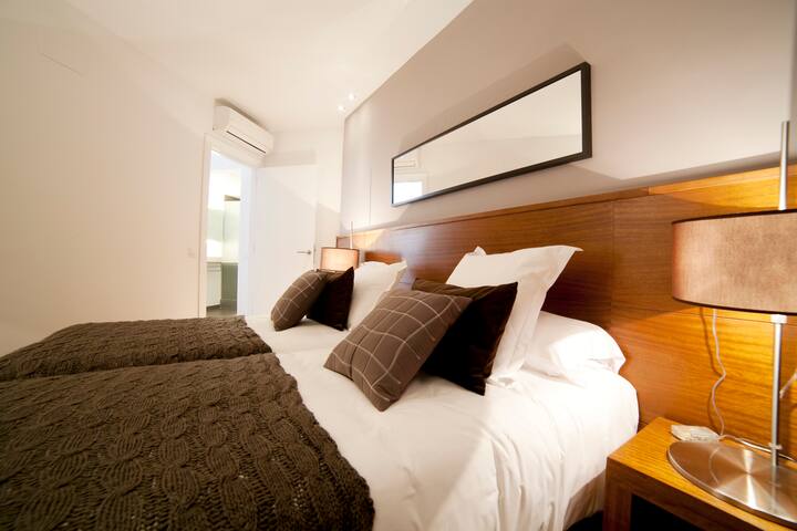 Serennia Ramblas-Pl.Catalunya -2 rooms gallery image 5