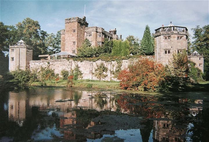 caverswall castle