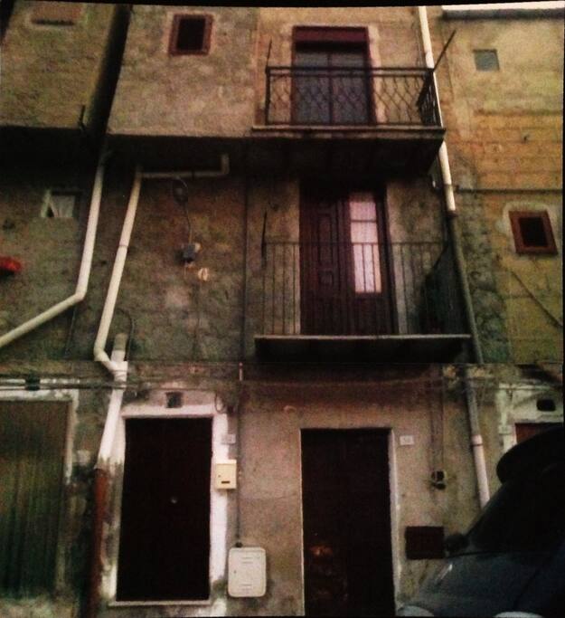 Traditional Three Storey Town House