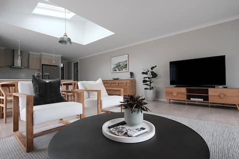 Successful Airbnb property: Platypus on Ocean Grove in Geelong